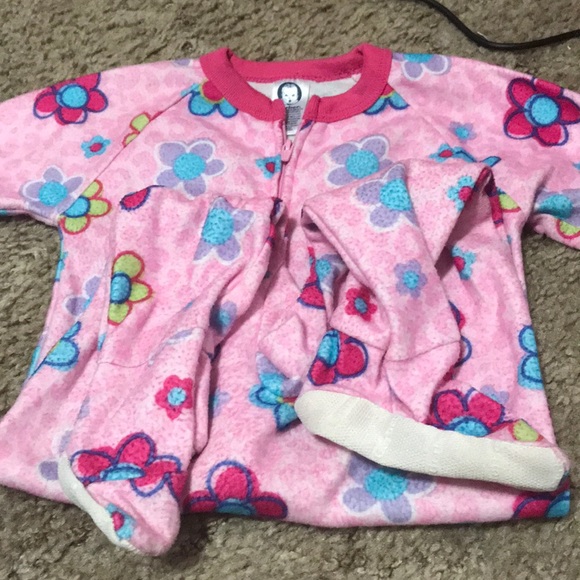 Footsies - Picture 2 of 2